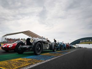 Bentley Works  تعيد مجموعة من سياراتها السابقة والحالية إلى ’لو مان‘ للاحتفال بمئوية السباق الشهير