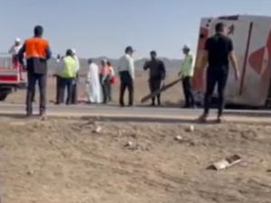 حادث تحطم حافلة عراقية في ايران 