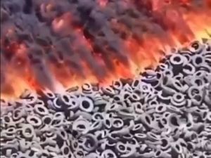 مقبرة الإطارات بالكويت