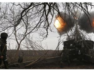  الضابط الروسي  "العدو تسلل إلى تحت جسر أنتونوفسكي.  ونقوم بإعادة ترتيب تشكيلاتنا القتالية