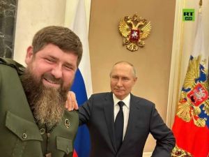 سيلفي قاديروف وبوتين