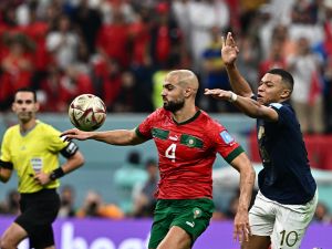 سفيان أمرابط (Photo by GABRIEL BOUYS / AFP)