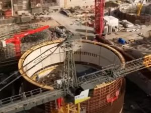 مصر تتسلم ثاني شحنة معدات نووية من روسيا العام المقبل