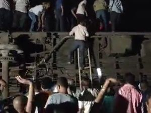 عشرات القتلى في اصطدام قطارين في الهند