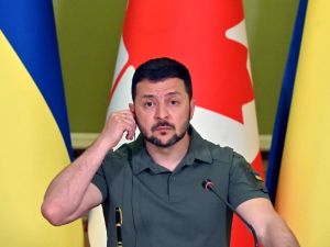 زيلينسكي يعلن انطلاق الهجوم المضاد ويتكتم على تفاصيل