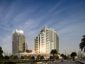 عزيزي للتطوير تُبرم شراكة مع ستاروود للصناعات والميرة للمطابخ 