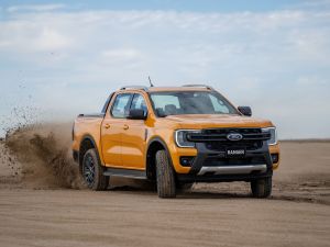 الجيل المقبل من فورد رينجر وايلد تراك يرتقي بالقوة وقدرات القيادة على الطرقات الوعرة وفي المدينة إلى المستوى التالي