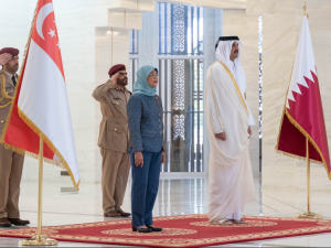 Qatari Emir welcomes Singaporean President