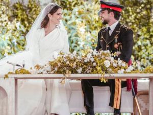 بالصور أجمل اللقطات الرومانسية بين الأمير الحسين والأميرة رجوة