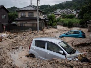  أوامر بإخلاء أكثر من 205 ألف شخص نظرًا لتهديد الانهيارات الأرضية المحتملة