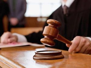 تم توجيه اتهام الاغتصاب المتكرر مرتين إلى المتهم من قبل النيابة العامة