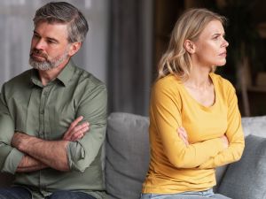 مواليد هذه الأبراج يميلون إلى تدمير علاقاتهم العاطفية