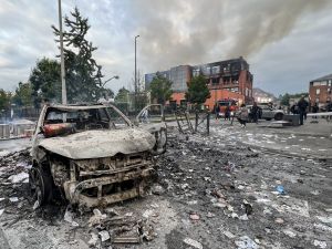 فرنسا تنشر تعزيزات اضافية لمواجهة الشغب وتنديد اممي بعنصرية قواتها الامنية