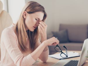 طبيب البوابة: لماذا تشعر بالكسل و التعب معظم الوقت؟
