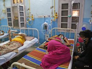 مستشفى مكتظ في الهند