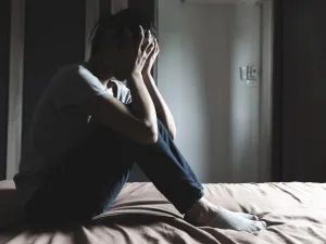 فتاه تشكو  للمحكمة والدها المتحرش بها جنسيا