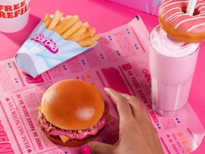 وجبة برجر باربي الجديدة من برجر كنج