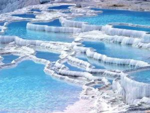 السياحة في باموكالي