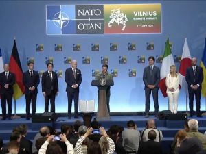 الدول الغربية اكتفت بضمانات لاوكرانيا من دون عضويتها في الناتو- الصورة عن وكالة الاناضول