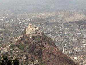 اكد مصدر امني السبت، القبض على منفذي عملية الاغتيال التي راح ضحيتها رئيس مكتب برنامج الأغذية العالمي التابع للأمم المتحدة في محافظة تعز جنوب غربي اليمن الجمعة.