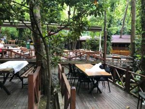 مطعم يازجي في معشوقية سبانجا