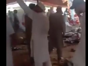 عشرات القتلى بانفجار استهدف تجمعا لحزب إسلامي متشدد في باكستان