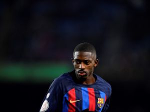 ديمبيلي يفكر بالتخلي عن جزء من رسوم انتقاله لمساعدة برشلونة