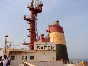 Safer oil tanker