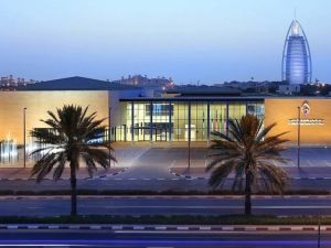 Dubai Calligraphy Biennale is supported by prestigious cultural entities