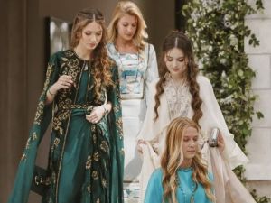 بنات الأمير هاشم بن الحسين في حفل زفاف الأمير الحسين 