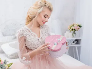 أفكار هدايا لطيفة وثمينة للعروس