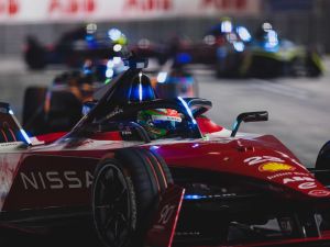 Nissan Formula E Team ends Season 9 in the points at London E- Prix