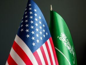 US-Saudi flags