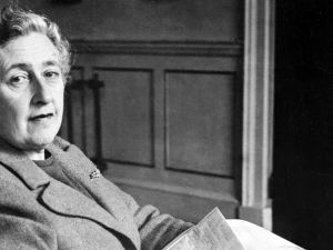 من هي الكاتبة المشهورة أجاثا كريستي 