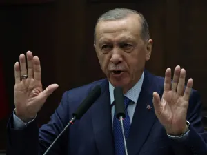 إردوغان: عنصرية فرنسا وماضيها الاستعماري هما ما اشعل الاضطرابات فيها