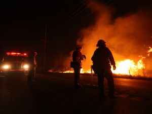  إجلاء حوالي 350 أسرة من المناطق المحيطة