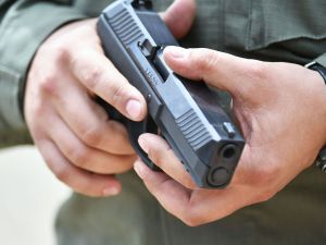 المغترب اللبناني تلقى 4 رصاصات في صدره قبل أن يلقى مصرعه