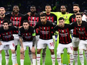 AC Milan squad (Photo by Marco BERTORELLO / AFP)