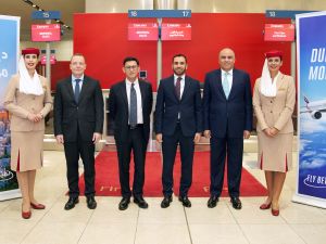 رحلة طيران الإمارات الافتتاحية تقلع من دبي صوب مونتريال