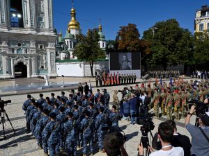 الرئيس الاوكراني فولودومير زيلينسكي يحضر احتفالا بمناسبة عيد الاستقلال في كييف