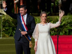 رئيس الباراغواي سانتياغو بينيا بالاسيوس وزوجته ليتيسيا