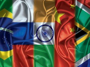 " 23 % من الناتج المحلي الإجمالي العالمي و42 % من سكان العالم