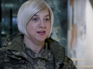 متحولة حنسيا متحدثة رسمية باسم القوات الاوكرانية