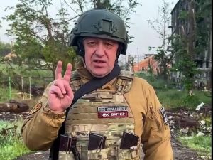  احد قادة فاغنر تمكن من التعرف على جثة بريغوجين في المشرحة 