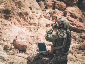انفجارات قوية في القاعدة الأمريكية في الشدادي بريف الحسكة الجنوبي