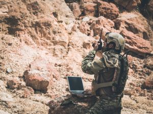 انفجارات قوية في القاعدة الأمريكية في الشدادي بريف الحسكة الجنوبي