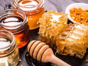 محلات العسل في الرياض