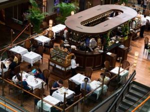 مطاعم السلام مول الرياض