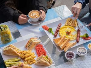 مطاعم فطور بالرياض بارك