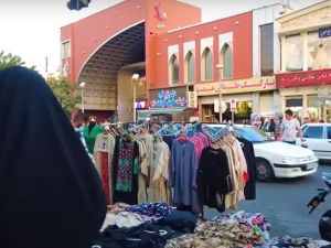 احتجاج صامت.. سجينة ايرانية كردية تخيط شفتيها وتضرب عن الطعام